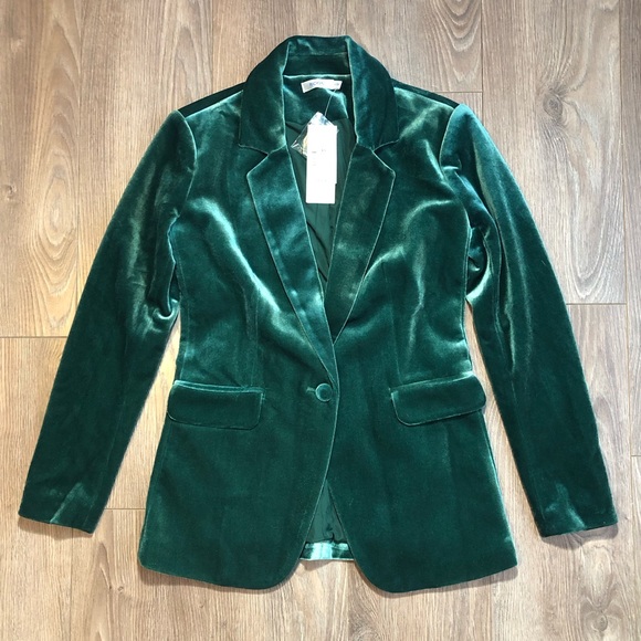 Ricki's Green Velvet Fitted Blazer - Picture 3 of 17